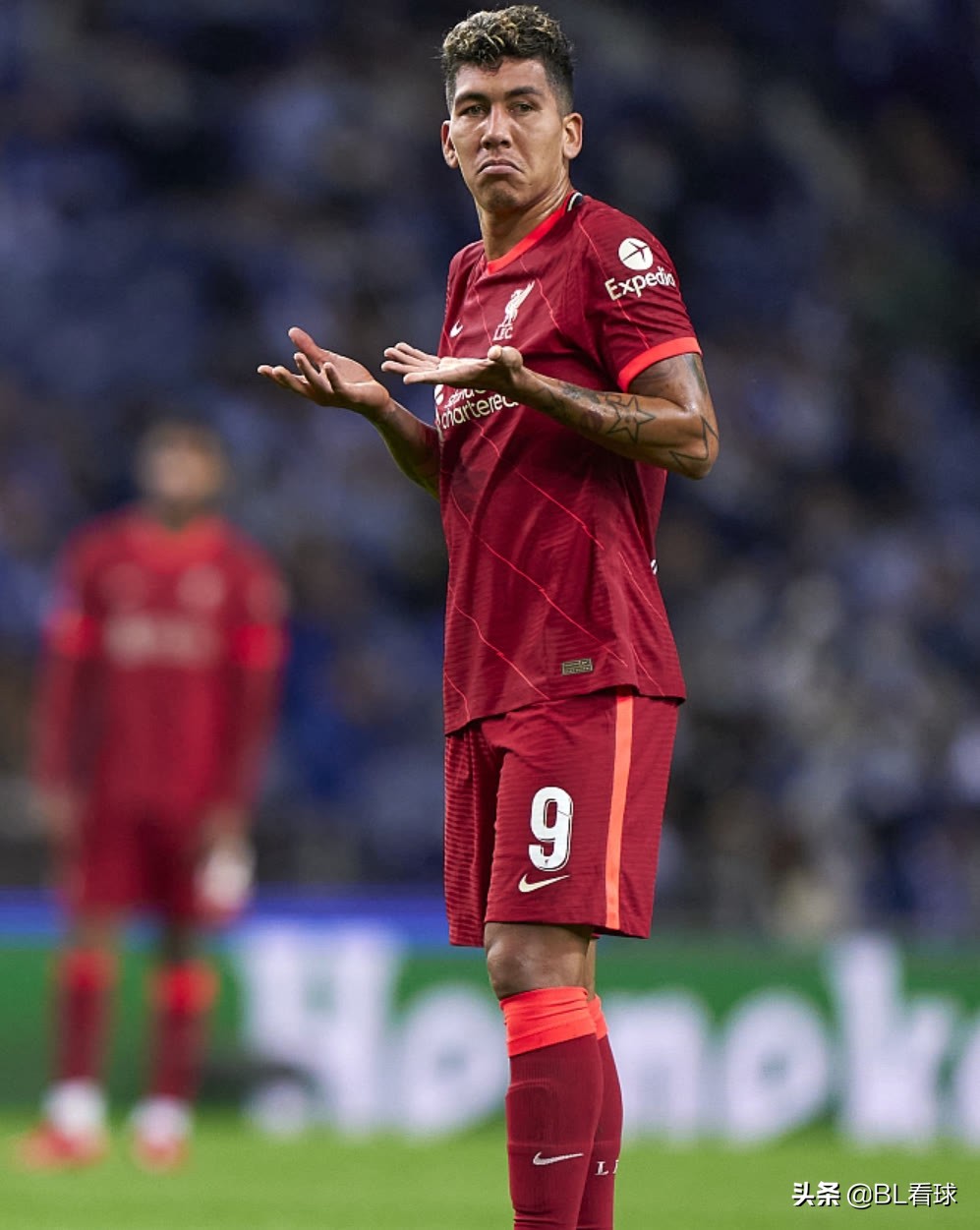 梅西3-2绝杀皇马晒球衣,bl看球