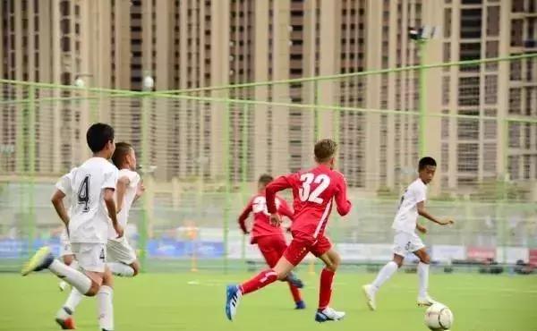 青岛浮山生态公园足球场,青岛西海岸大学城足球场