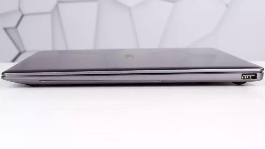 后期可以升级性价比最高的笔记本,聊一款拥有划时代意义的笔记本