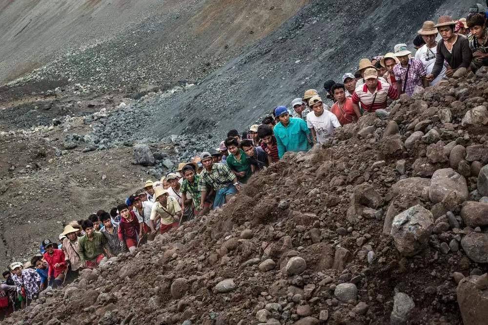 最真实的翡翠市场 (翡翠为何如此暴利)