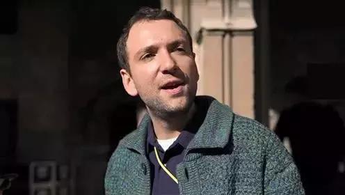 江南布衣与网红书店茑屋达成合作；淘宝开放关键词买断新搜索广告