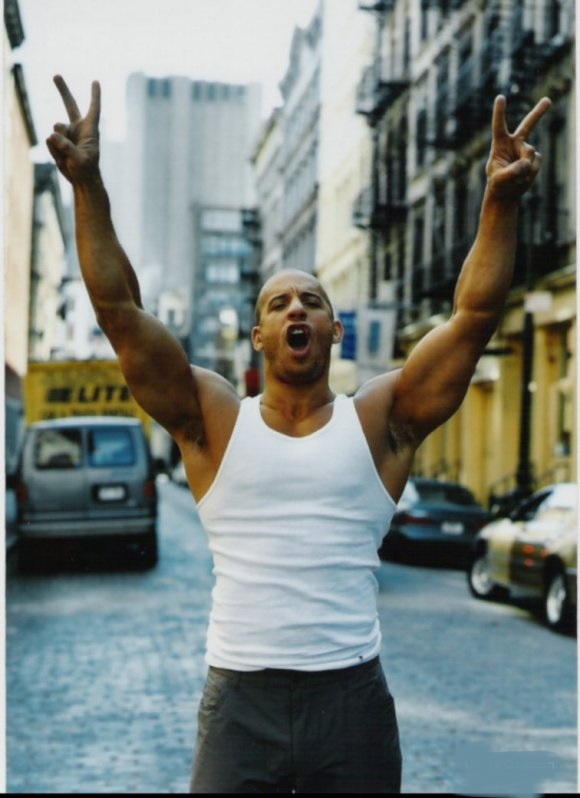 范迪塞尔肌肉图片,硬汉范迪塞尔