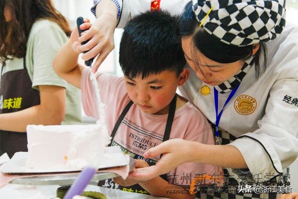 学烘焙师的出路是什么,学完烘焙课如何就业