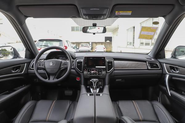 本田ur-v2020款四驱尊享版落地价,本田ur-v四驱顶配感受