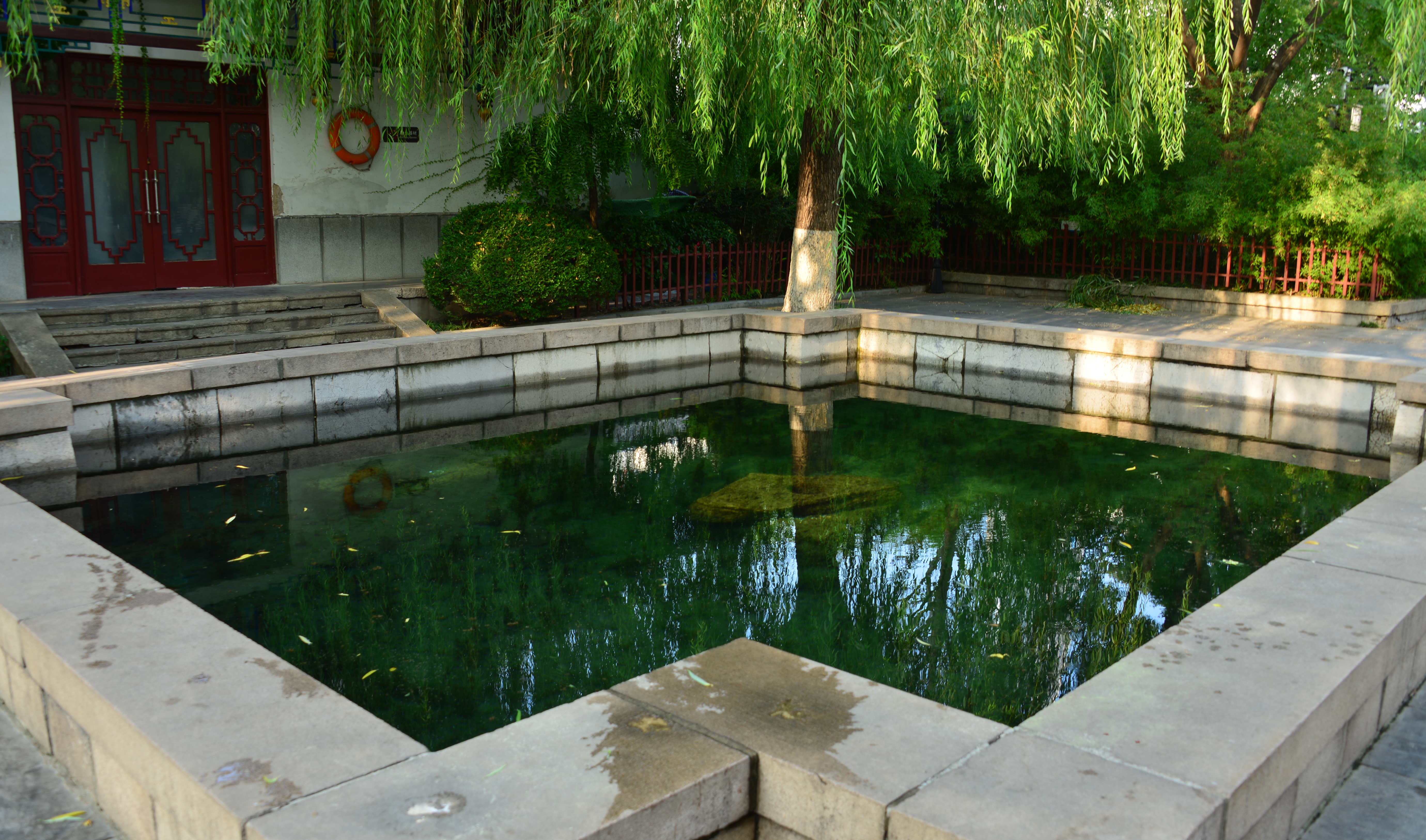 济南七十二名泉之水帘泉,济南七十二名泉之晓露泉在哪里