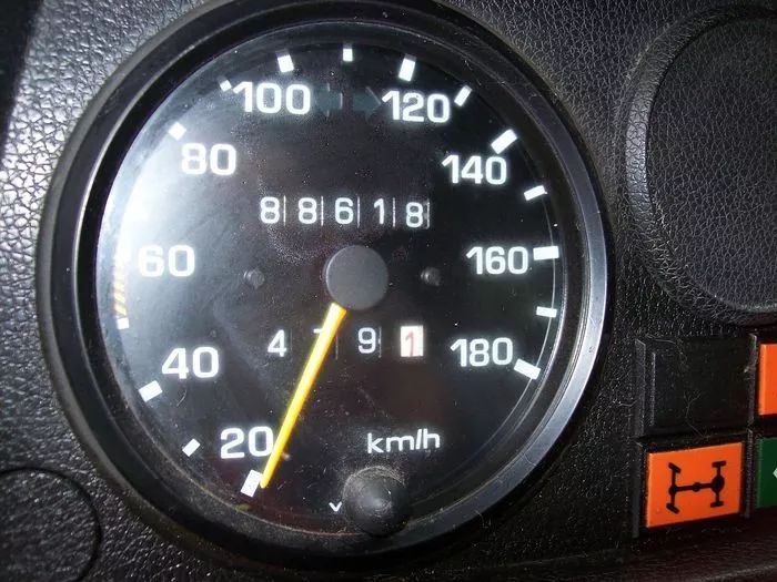 奔驰g六驱越野,六轮七座奔驰g系列越野车