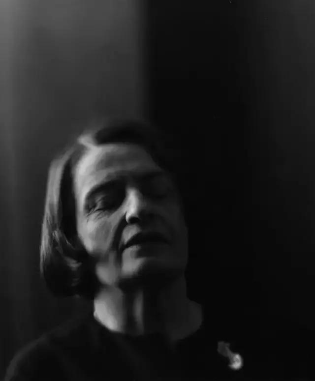 不想把世界让给自己鄙视的人,不能把这个世界让给鄙视你的人