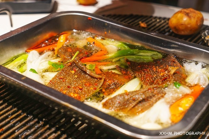 成都本地人去的最好吃的美食,中国姑娘吃成都美食