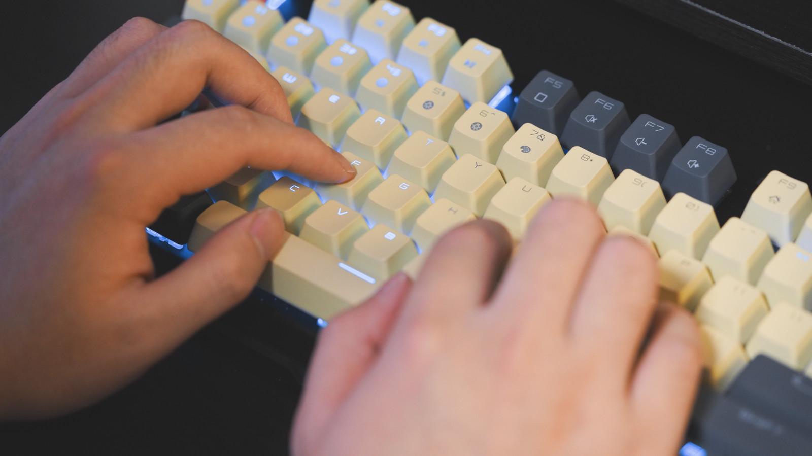 机械键盘推荐高端颜值,机械键盘颜值高推荐