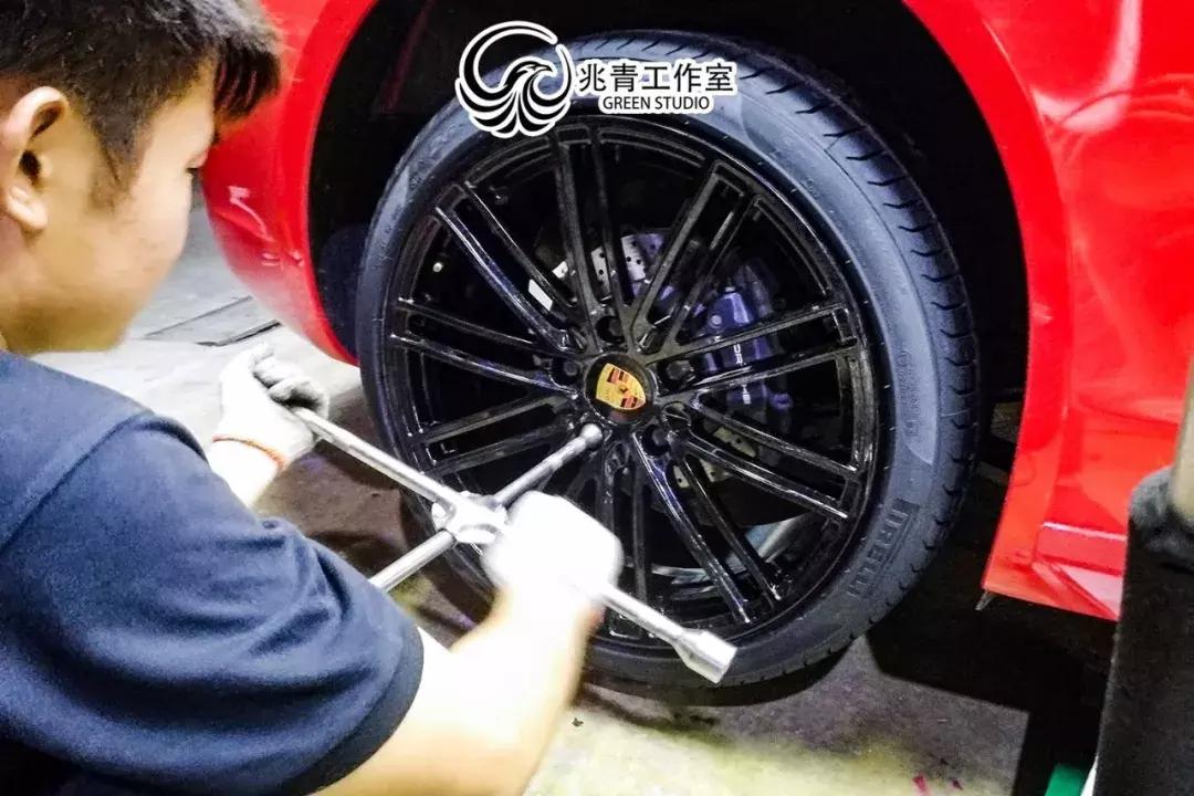 12年保时捷cayman内饰改新款价格,保时捷cayenne郑州优惠