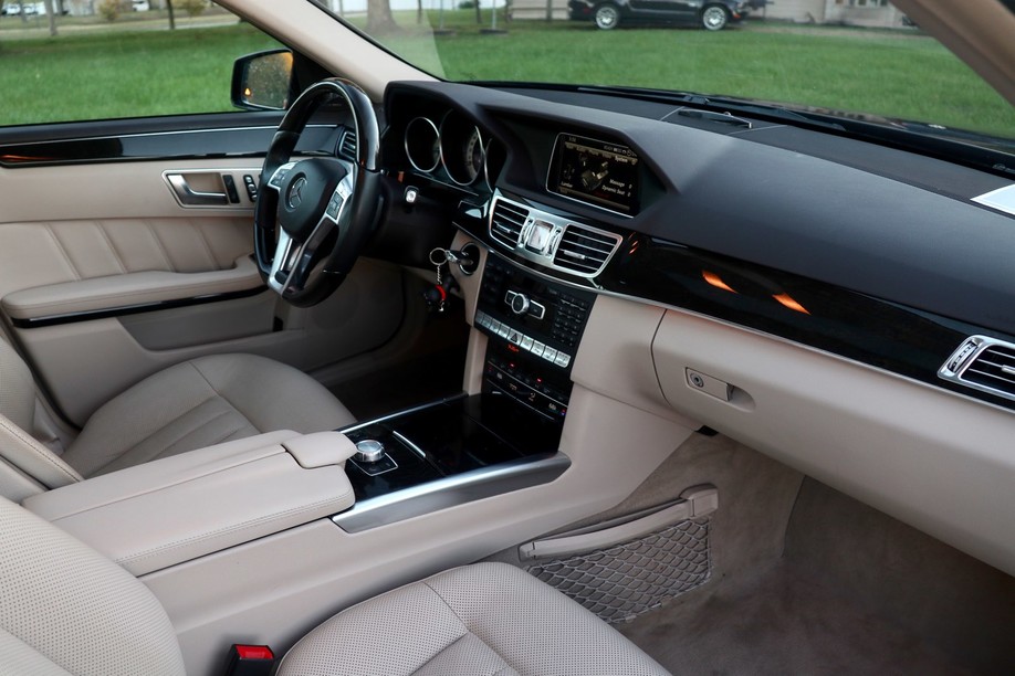 奔驰e550运动版,e550奔驰新款