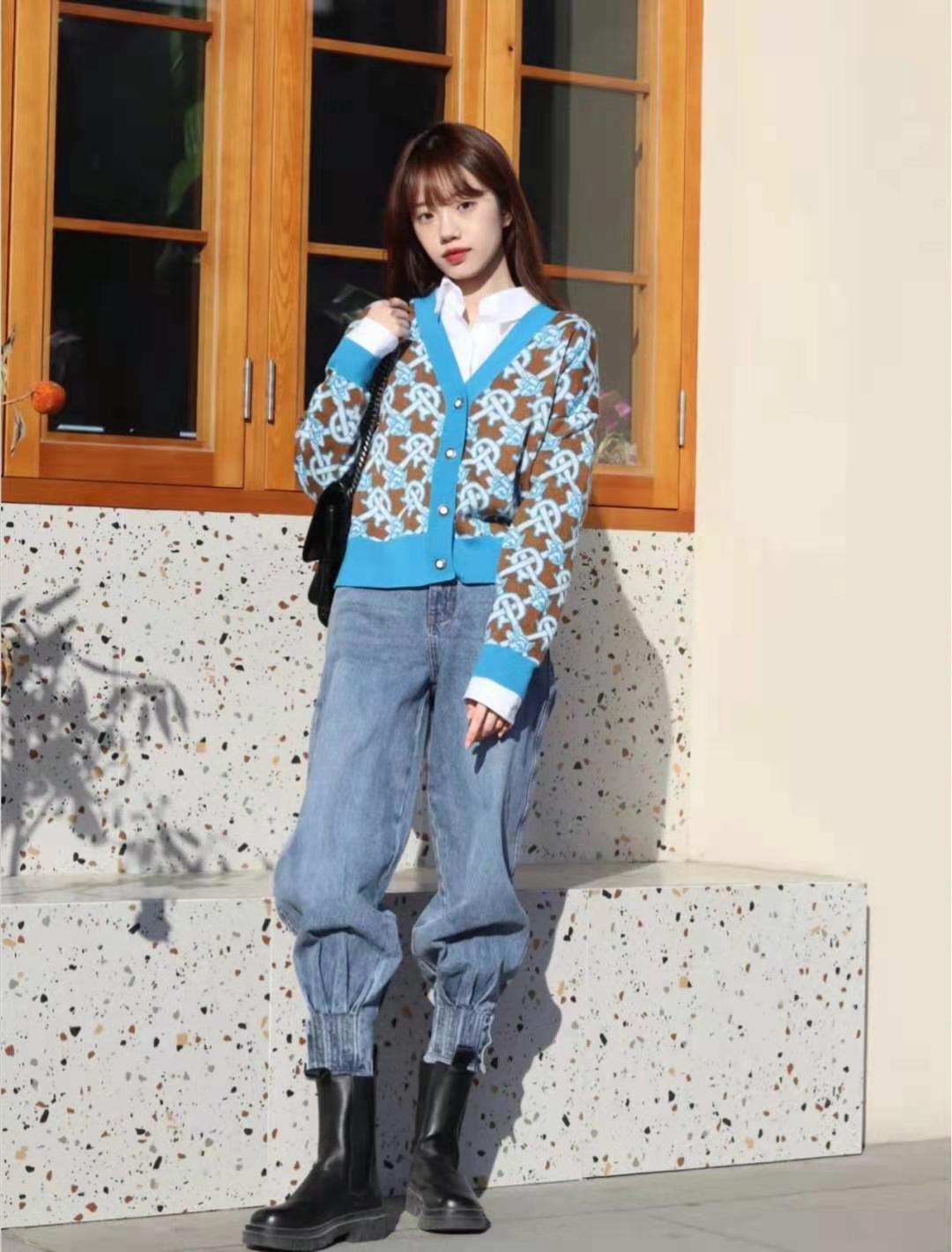 针织开衫40种搭配图解男,针织开衫搭配什么衣服好看又减龄