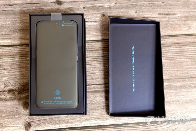 能流畅玩原神的iqoo手机,iqoo水桶机