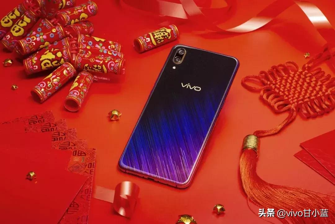 手机黑屏是哪坏了可以触屏,手机一接通手机黑屏什么原因