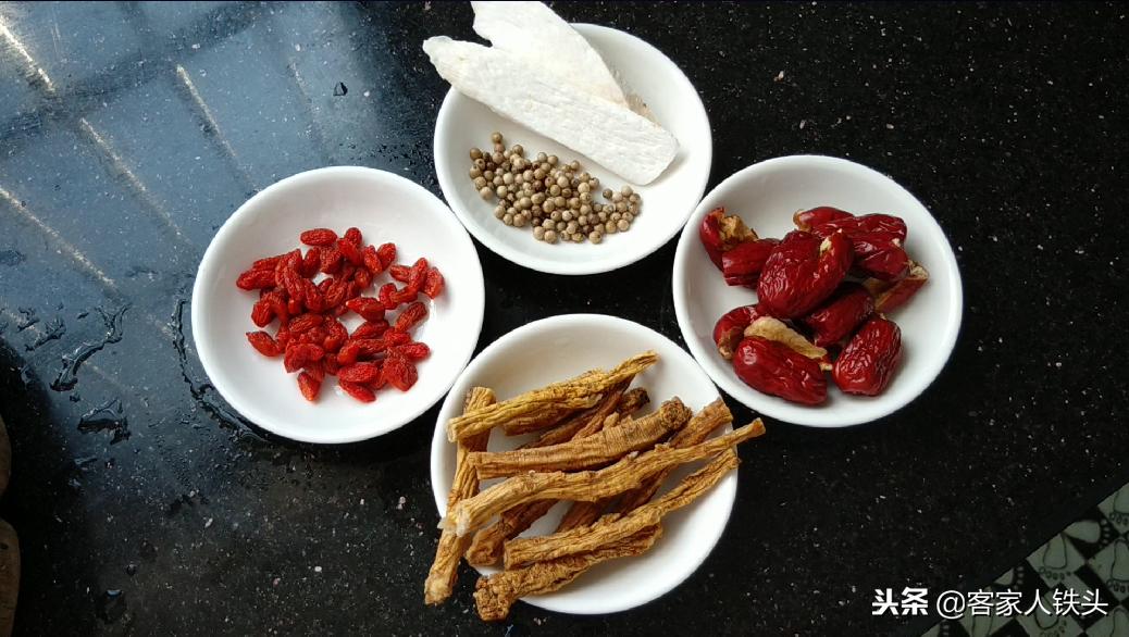 正宗猪肚鸡煲做法视频,客家猪肚鸡汤怎么做有营养