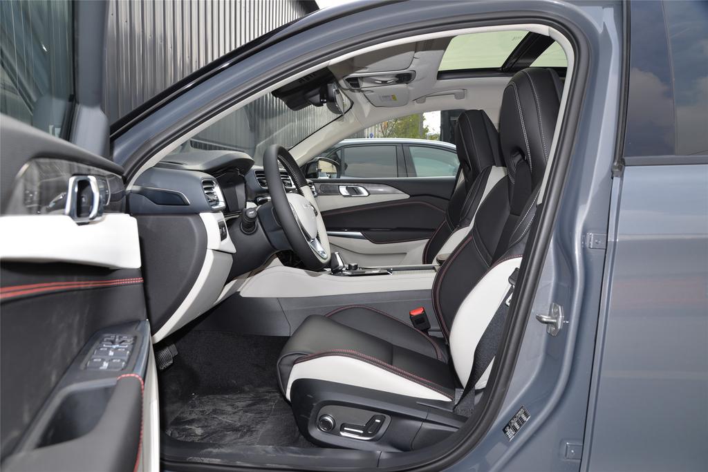 piaa和水弹雨刮哪个好,piaa是什么牌子的汽车