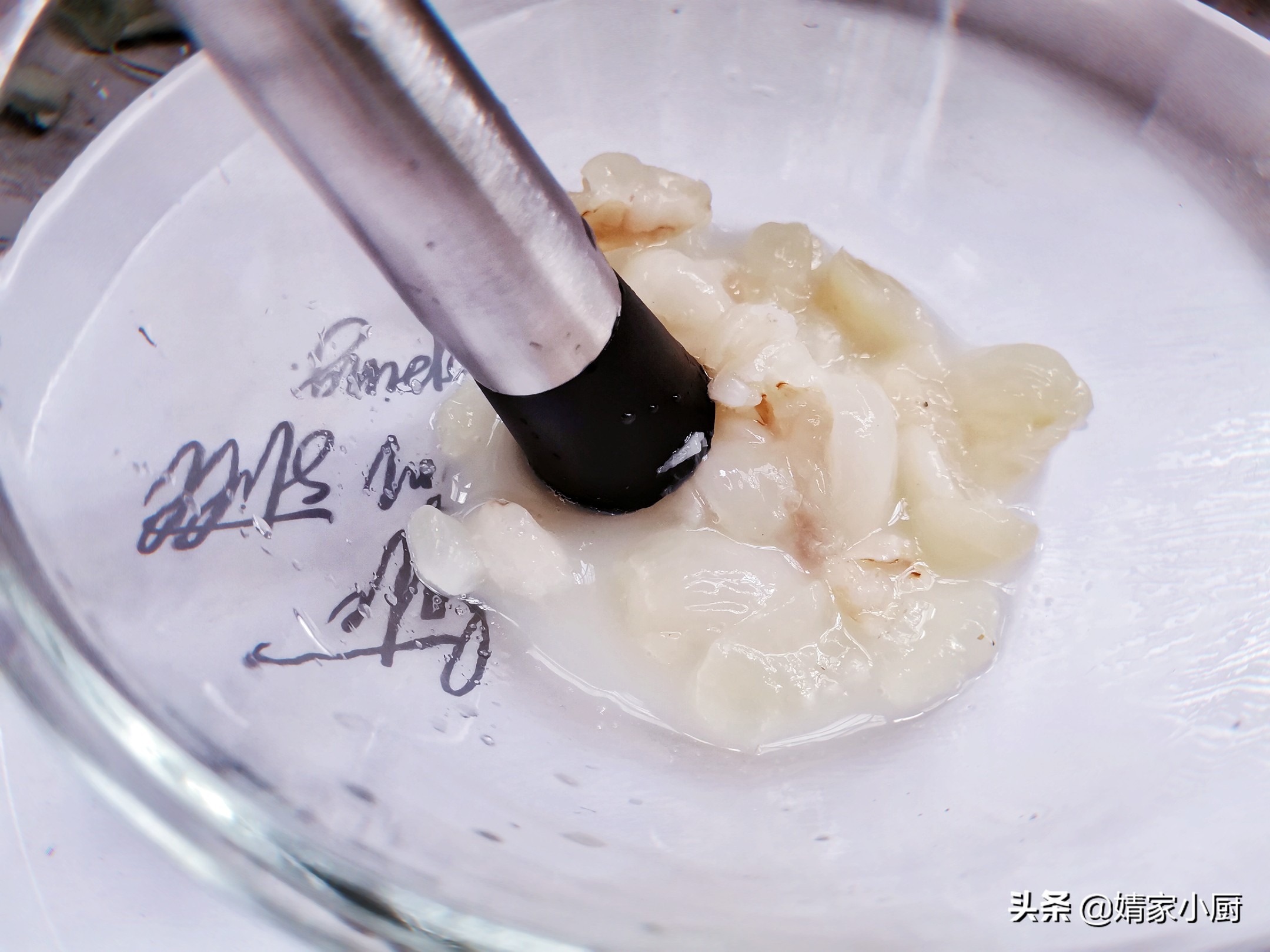 夏天自制柠檬蜂蜜气泡水,好喝又好看的蜂蜜水