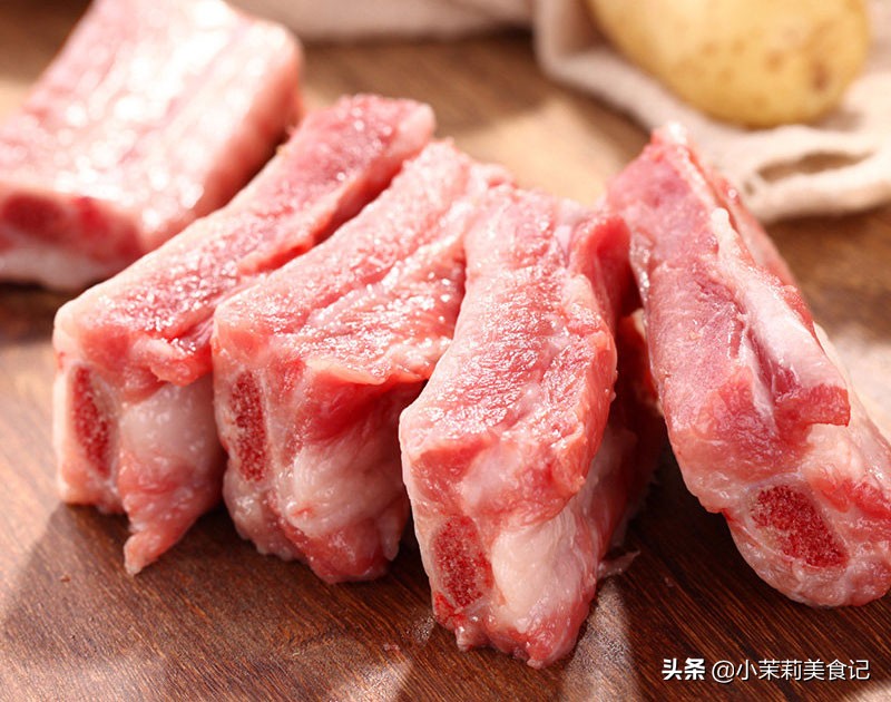 买排骨最好是不要买肉,排骨肉少好还是多肉好