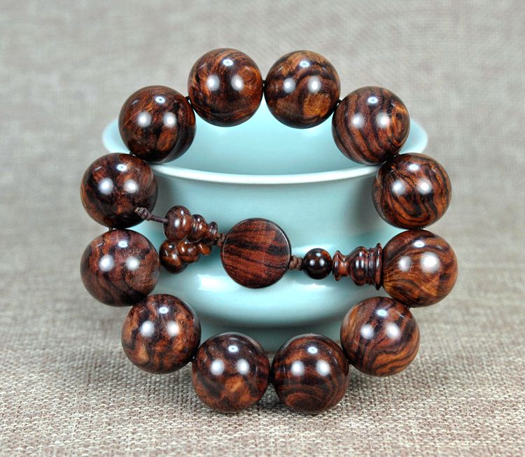 崖柏手串好还是海南黄花梨手串好,海南黄花梨紫油梨顺纹2.0手串价格