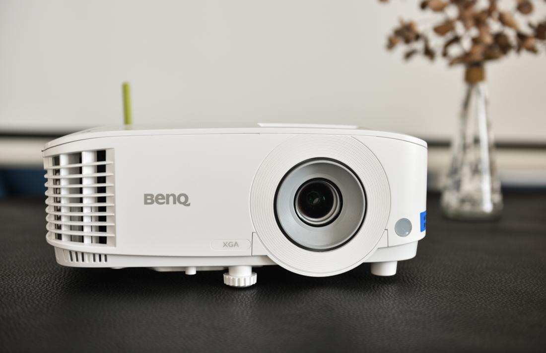 明基智能投影仪e530深度体验,明基投影仪e520如何设置遥控器