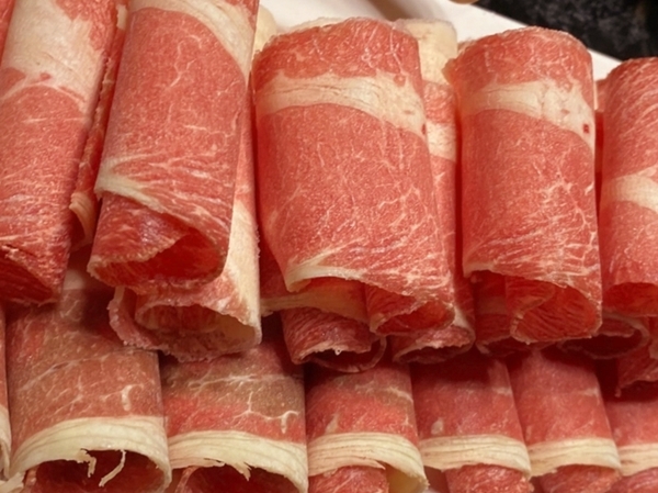 又到吃羊肉火锅的季节,又到吃火锅的时候