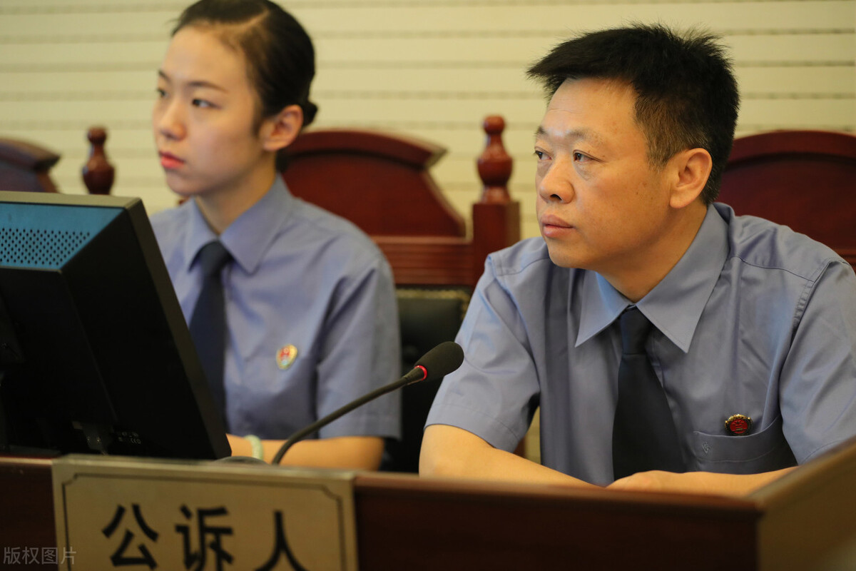 出车祸后保险公司是怎么赔付的,车出事故后什么情况保险公司拒赔