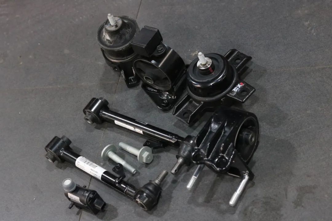 怪兽修车翻新,怪兽修车老车翻新