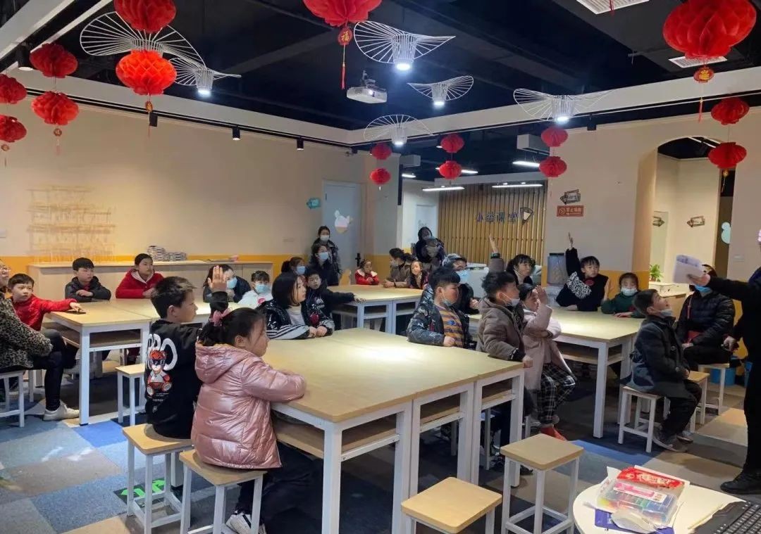 巧手做花灯快乐闹元宵,花灯的手工制作元宵节小班