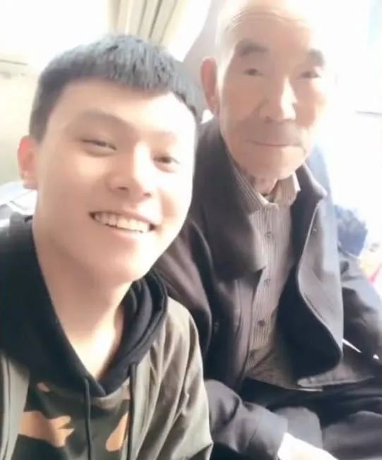 变形计杨桐的近况,变形计杨桐网红现状