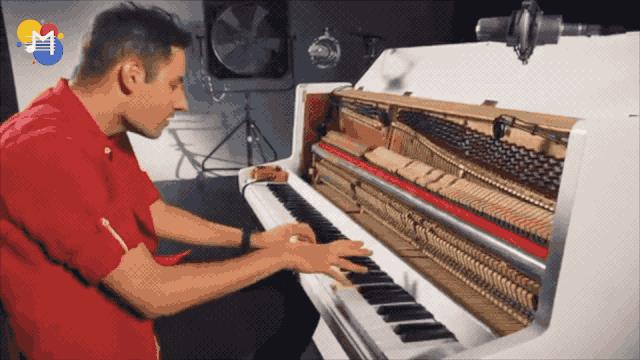 钢琴王者演奏神曲,钢琴王者演奏抖音