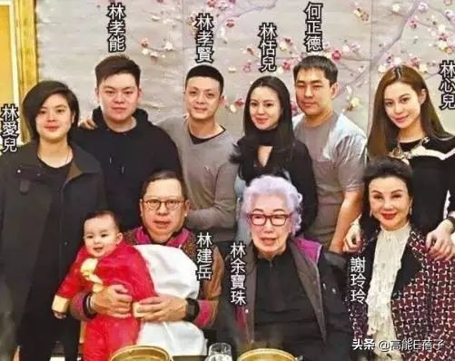 璞棬鍐嶈捣椋庝簯,棣欐腐璞棬涓変唬鍚嶅獩