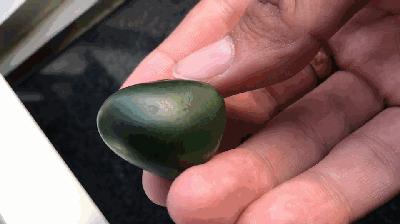 碧玉翠绿和菠菜绿的区别,碧玉菠菜绿是很暗的绿吗