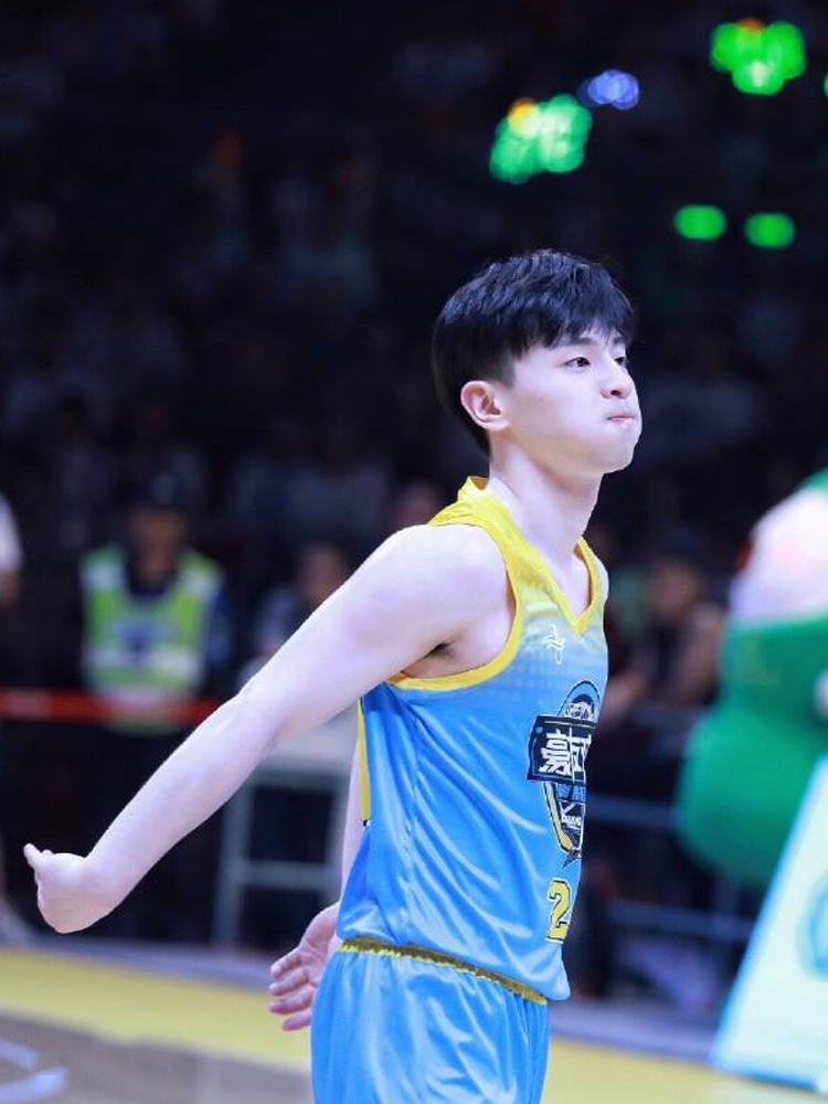 jack&jones外套双拼色,jack&jones减龄千禧风