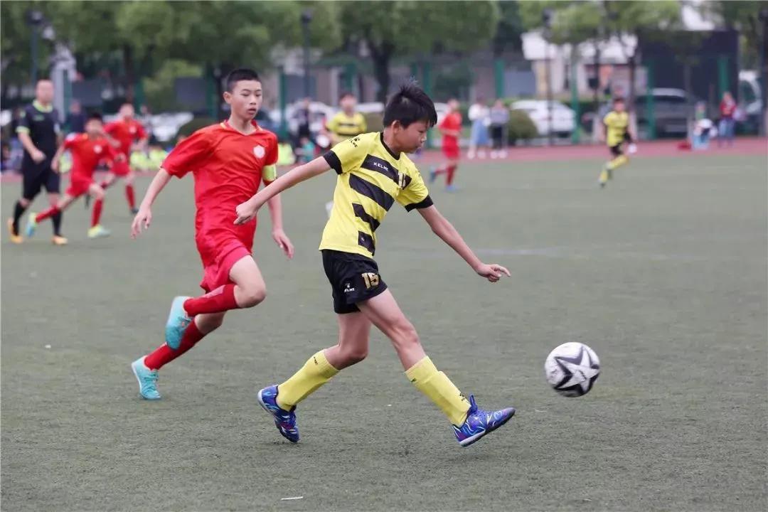 风雪中的守门员——我的足球梦