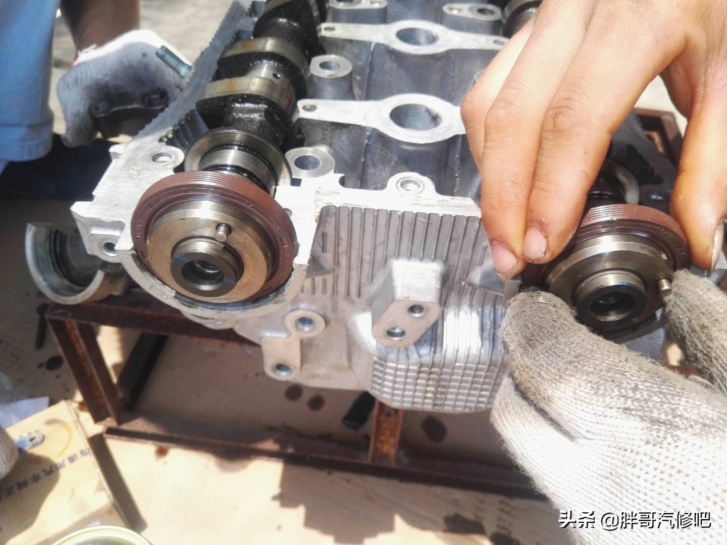 别克凯越被撞了一个坑怎么修复,凯越的发动机大修还能跑长途啊