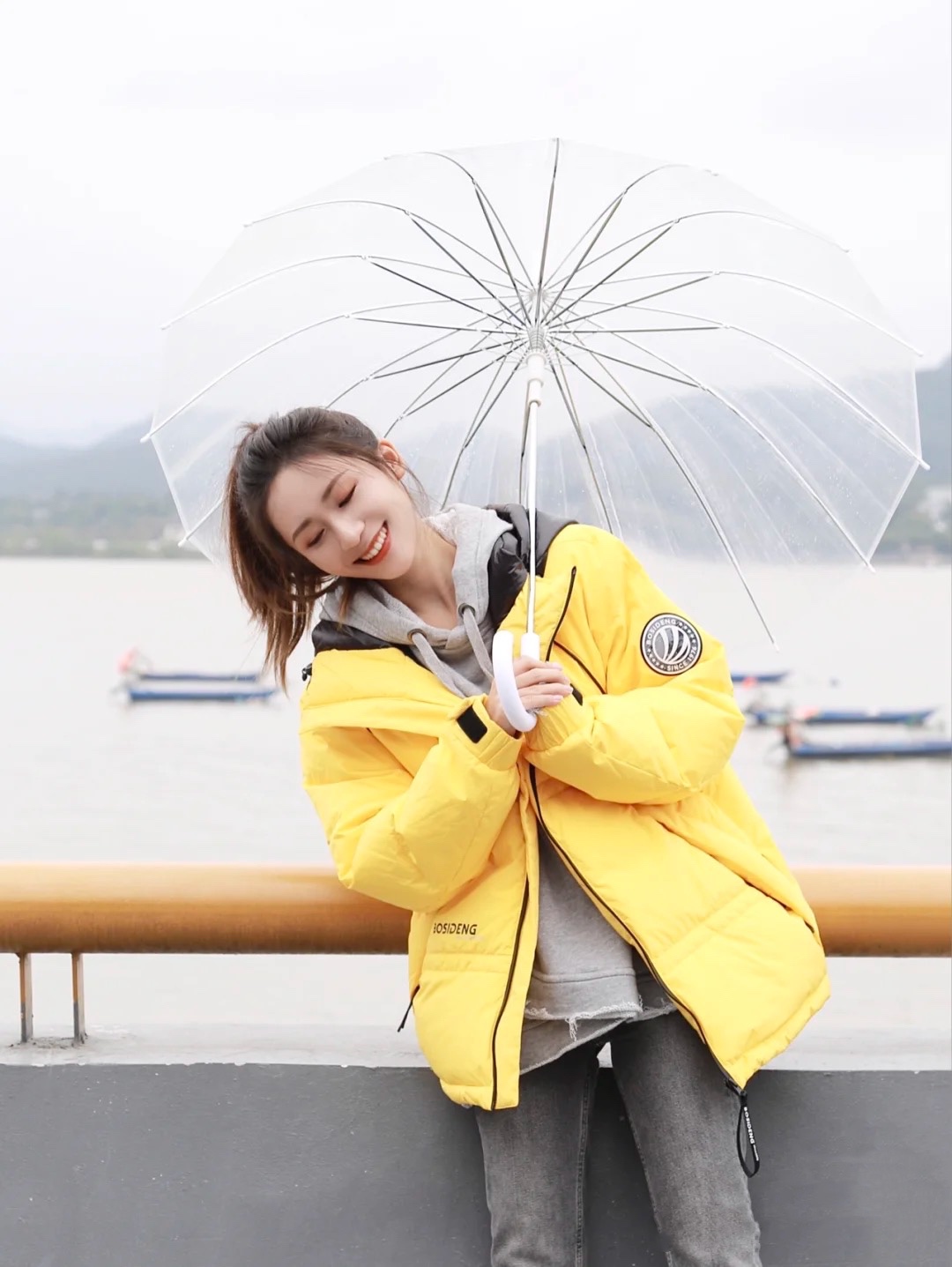 冬天羽绒服褶皱怎么处理小妙招,刚买的羽绒服有褶皱不蓬松怎么办