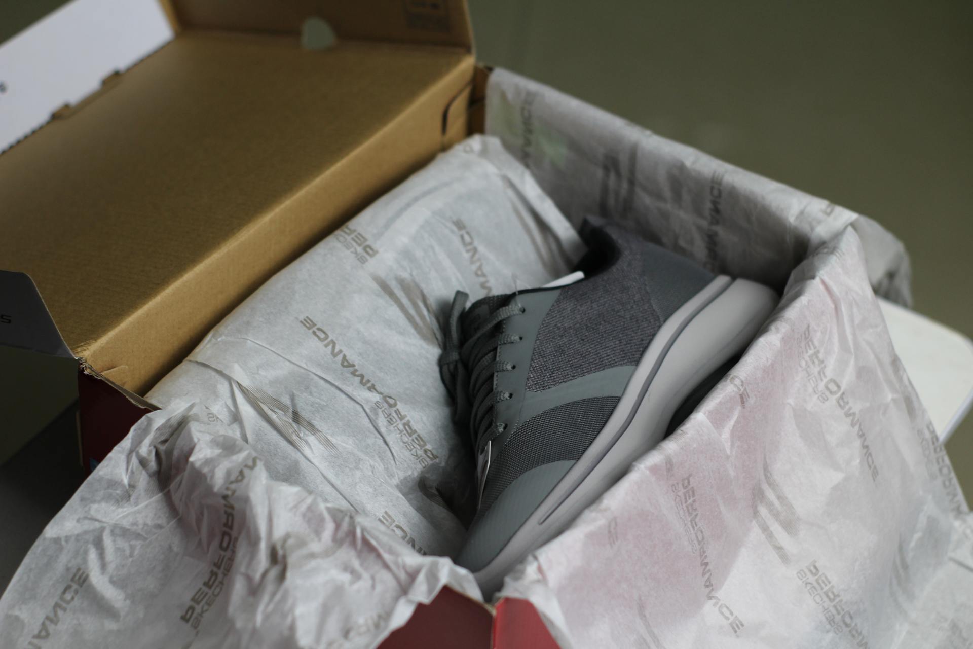 斯凯奇gorun系列,30来岁特别惊喜的生日礼物