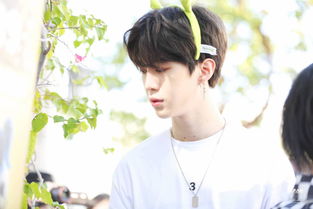 范冰冰晒p图合影为范丞丞庆生,范冰冰为范丞丞庆生亲切喊丞哥