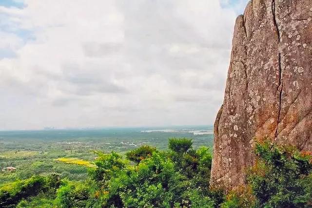 海南前十名的山岭,海南岛上有什么山脉