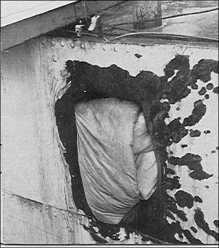 英国军舰过台湾海峡韩国评论,炮击英国军舰紫石英号完整版视频