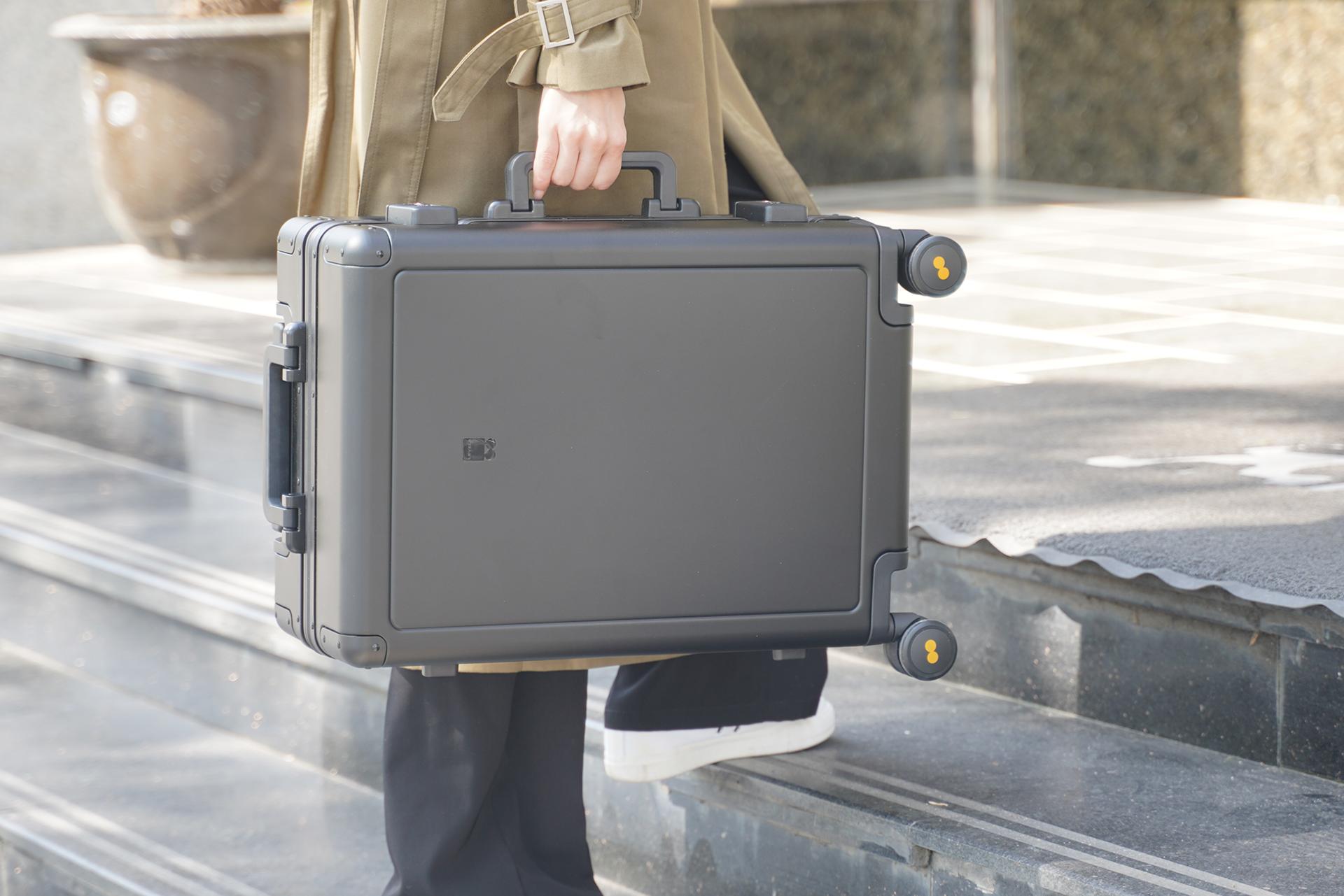 要颜值还是要实用,小米90分和地平线8号拉杆箱对比