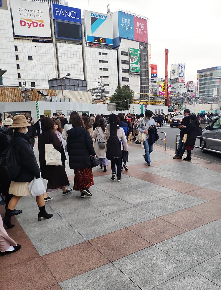 国外的月亮有多可怕,外国的月亮是不是比较大