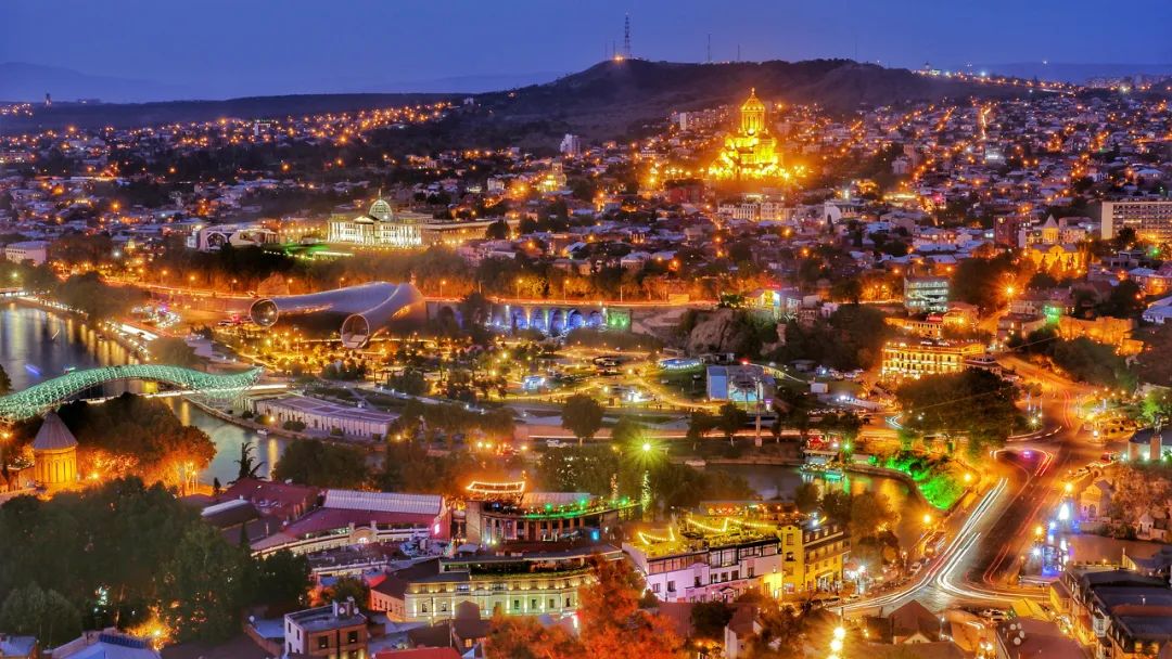 全球第一个恢复的城市是哪个城市,全球首个恢复旅游的国家