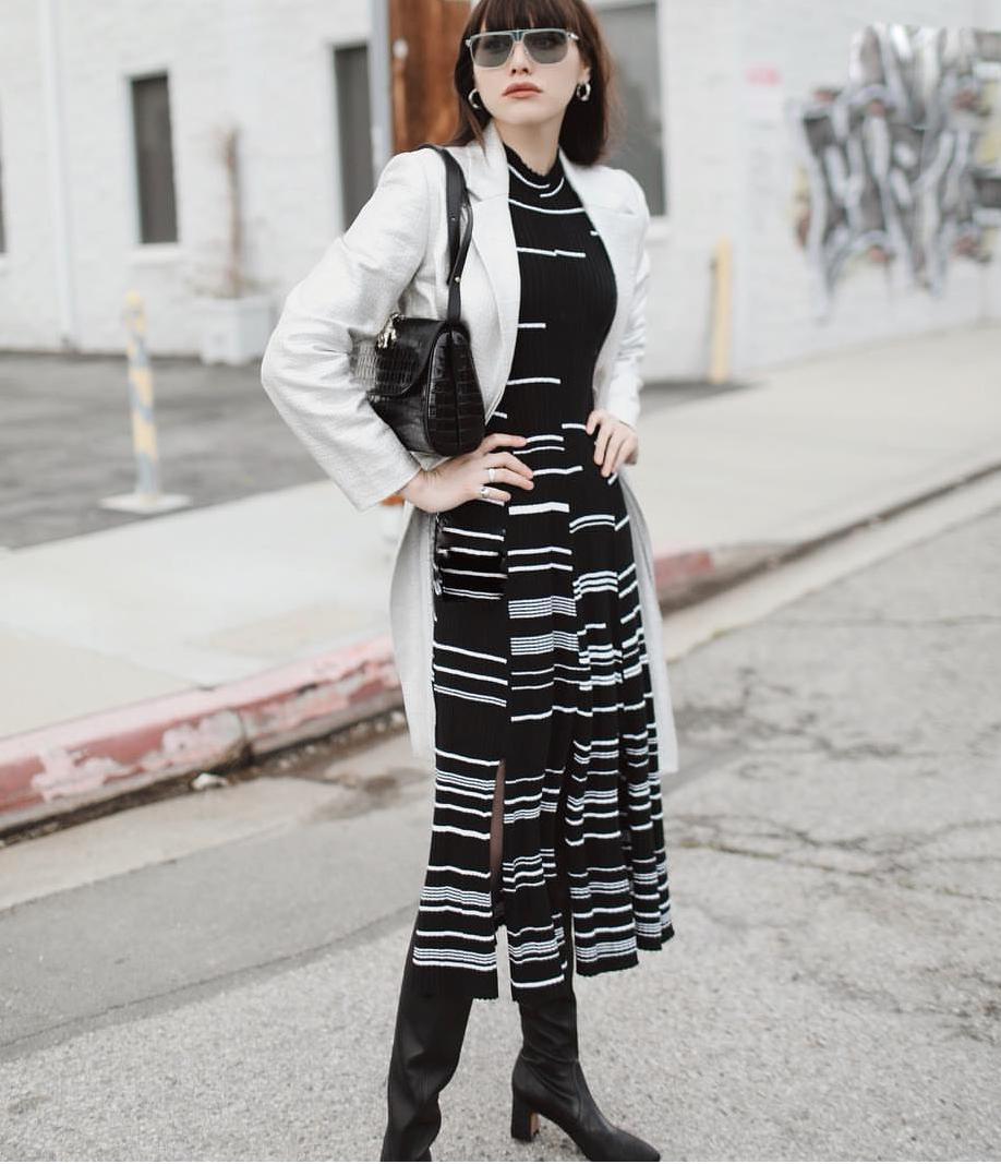 你还在买这么贵的大衣吗,买了件比较贵的大衣有些后悔