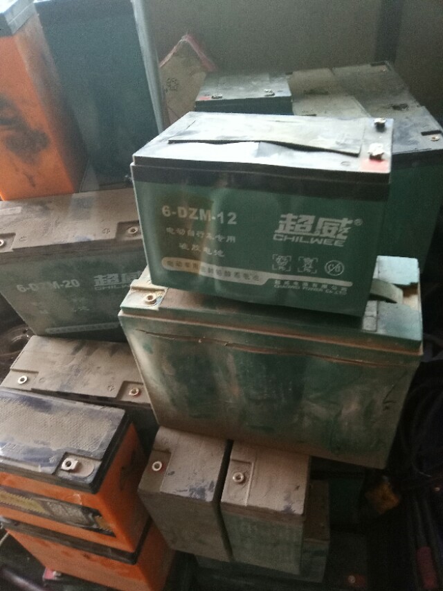 电动车电池鼓包会影响使用,电动车电池鼓包了会出现哪些问题