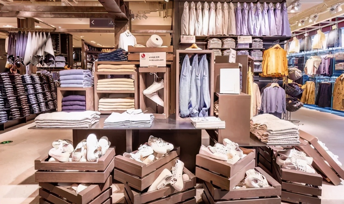 适合25岁服装设计品牌,服装商品管理趋势