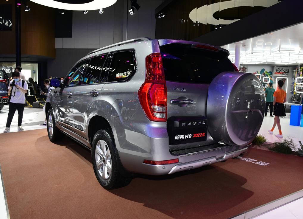 全新哈弗h9对比全新普拉多,哈弗h92020款改装普拉多