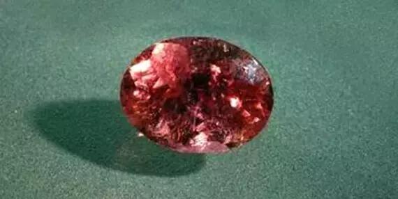 日常石头分类及图片大全,捡到这种石头千万不要扔