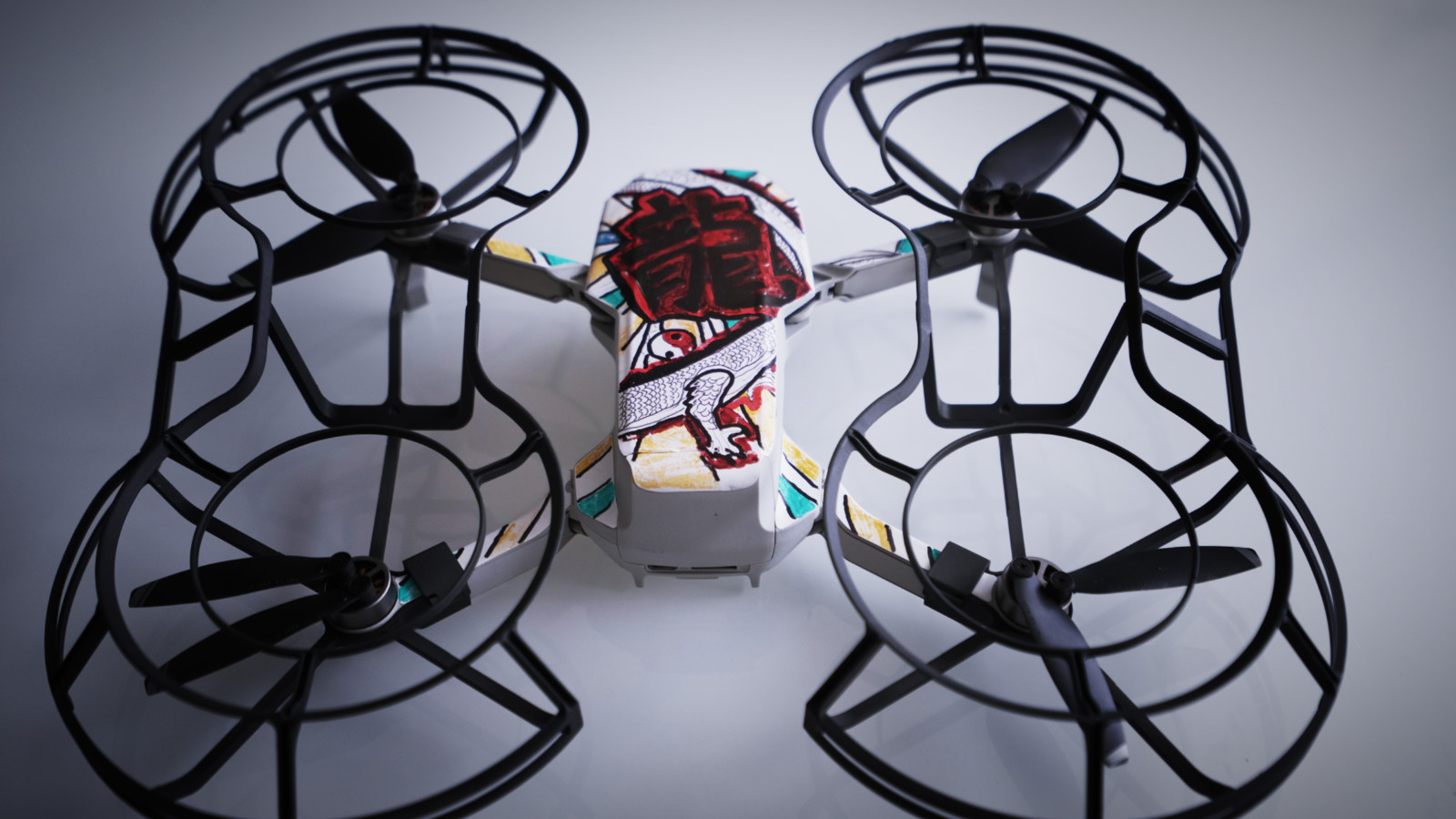 大疆，发起狠来连自己都打——两千元的无人机来袭