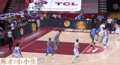 正负值-10+关键犯规！北京冠军后卫不堪大用，球迷吐槽不能续约